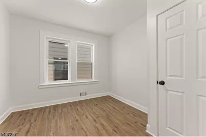 18 Hilton Ave, Maplewood, NJ 07040 - Photo 9