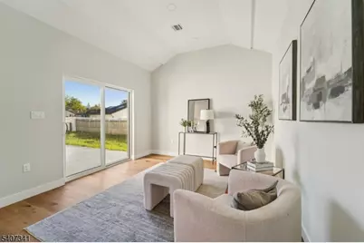 27 Sullivan Dr, Emerson, NJ 07630 - Photo 7