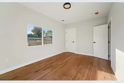 27 Sullivan Dr, Emerson, NJ 07630 - Photo 17