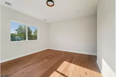 27 Sullivan Dr, Emerson, NJ 07630 - Photo 33