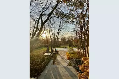 1 Green Hills Rd, Mendham Township, NJ 07945 - Photo 15