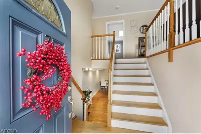 7 Mulberry Ln, Hampton Township, NJ 07860 - Photo 3