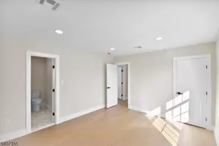 715 Stuyvesant Ave, Lyndhurst Township, NJ 07071 - Photo 21