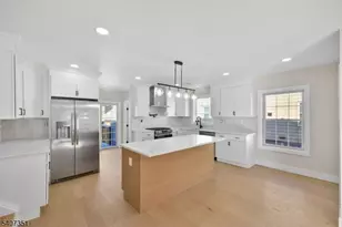 715 Stuyvesant Ave, Lyndhurst Township, NJ 07071 - Photo 9