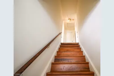 31 Aberdeen Ct, Haledon, NJ 07508 - Photo 11