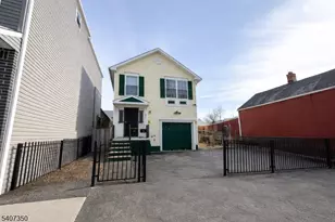 48 Holland St, Newark, NJ 07103 - Photo 1
