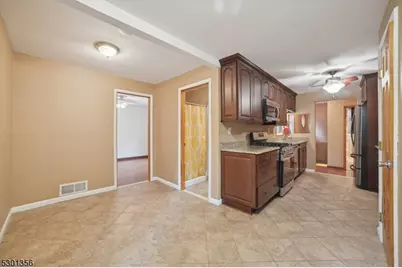 129 Camp Trl, Hopatcong, NJ 07821 - Photo 5