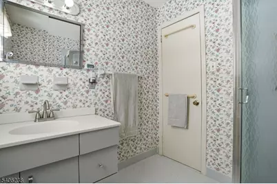 33 Yarmouth Dr, New Providence, NJ 07974 - Photo 25