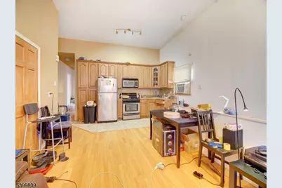 32 W 19th St, Bayonne, NJ 07002 - Photo 5