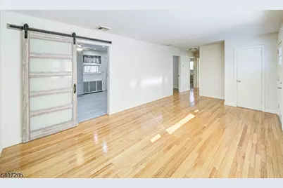 402 W Frech Ave, Manville, NJ 08835 - Photo 5