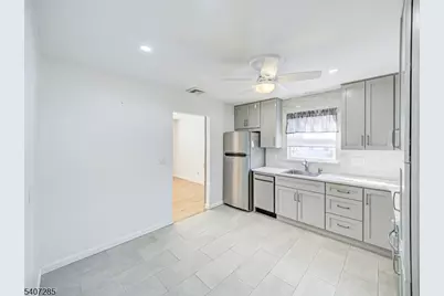 402 W Frech Ave, Manville, NJ 08835 - Photo 11