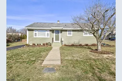 402 W Frech Ave, Manville, NJ 08835 - Photo 1