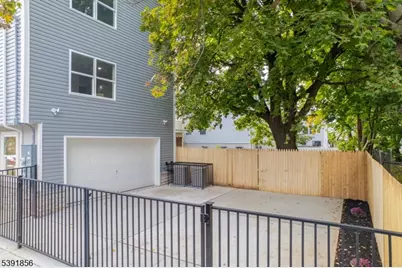 543 13th Ave, Newark, NJ 07103 - Photo 25