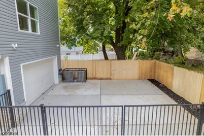 543 13th Ave, Newark, NJ 07103 - Photo 29