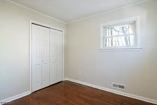 301 Riverview Rd, Pompton Lakes, NJ 07442 - Photo 17