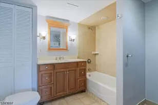 301 Riverview Rd, Pompton Lakes, NJ 07442 - Photo 23