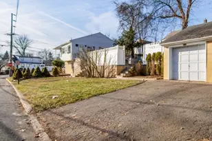 301 Riverview Rd, Pompton Lakes, NJ 07442 - Photo 29