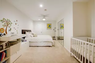 24 Davenport Pl, Morris Township, NJ 07960 - Photo 9