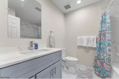 76 Valerie Dr, Manville, NJ 08835 - Photo 15