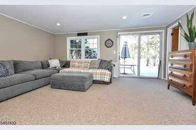 47 Herold Dr, Glen Rock, NJ 07452 - Photo 11