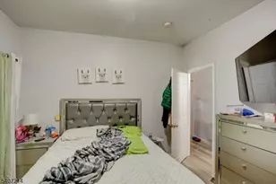 756 S 10th St, Newark, NJ 07108 - Photo 17