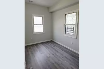 756 S 10th St, Newark, NJ 07108 - Photo 7