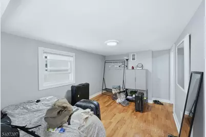 68 Kearny St, Newark, NJ 07104 - Photo 13