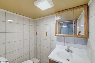 68 Kearny St, Newark, NJ 07104 - Photo 15