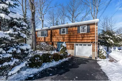 9 Corsica Rd, Hopatcong, NJ 07843 - Photo 3