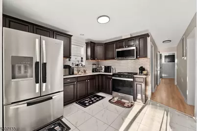110-Pt112 Redwood Ave, Paterson, NJ 07522 - Photo 9