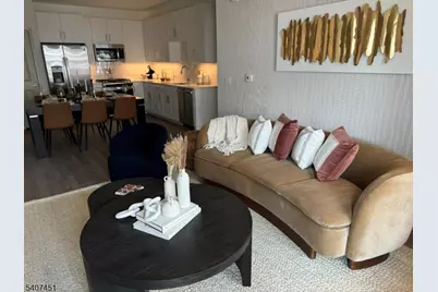 100 Eisenhower Pkwy #358, Livingston, NJ 07039 - Photo 3