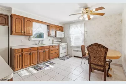 1011 Adams Ave, Union Township, NJ 07083 - Photo 7