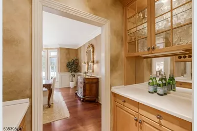 45 Butternut Ln, Bernards Township, NJ 07920 - Photo 11