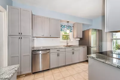 10 Passaic Ave, Ogdensburg, NJ 07439 - Photo 3