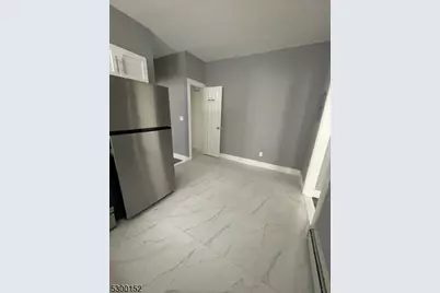 27 Schuyler Ter, East Orange, NJ 07017 - Photo 5