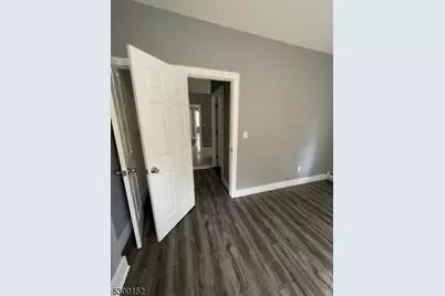 27 Schuyler Ter, East Orange, NJ 07017 - Photo 11