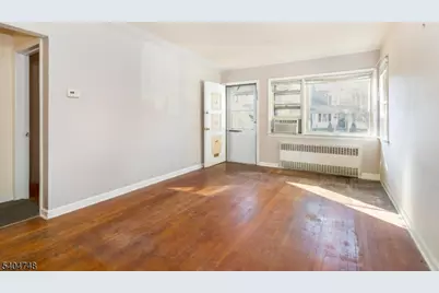 70 Kierstead Ave, Nutley, NJ 07110 - Photo 5