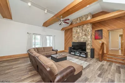 84 Locust Ave, Wallington, NJ 07057 - Photo 5