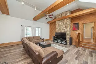 84 Locust Ave, Wallington, NJ 07057 - Photo 5