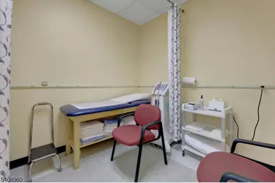 1033 Clifton Ave, Clifton, NJ 07013 - Photo 17