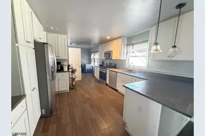 891 Pennsylvania Ave, Union Township, NJ 07083 - Photo 3