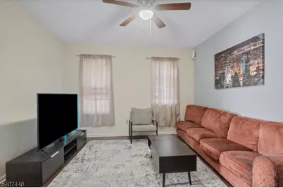105 Huntington Ter, Newark, NJ 07112 - Photo 19