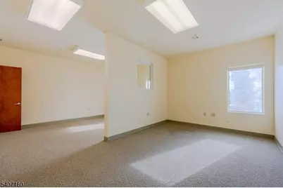 1000 Coventry Dr, Lopatcong Township, NJ 08865 - Photo 31