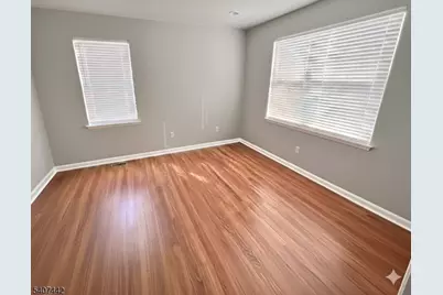 4 Cobblers Cir, Franklin Township, NJ 08823 - Photo 3