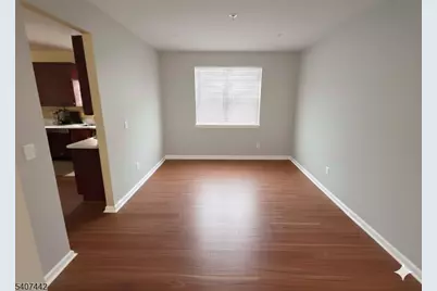 4 Cobblers Cir, Franklin Township, NJ 08823 - Photo 5