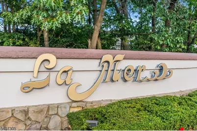 99 Woodmere Dr, Sayreville, NJ 08859 - Photo 45