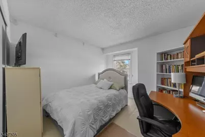 99 Woodmere Dr, Sayreville, NJ 08859 - Photo 29