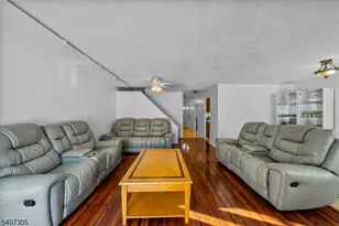 99 Woodmere Dr, Sayreville Boro, NJ 08859 - Photo 9