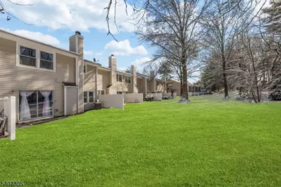 99 Woodmere Dr, Sayreville, NJ 08859 - Photo 37