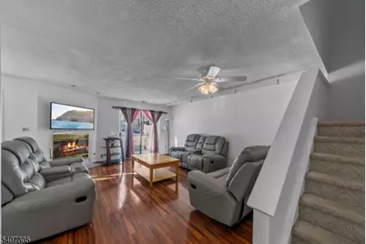 99 Woodmere Dr, Sayreville Boro, NJ 08859 - Photo 7